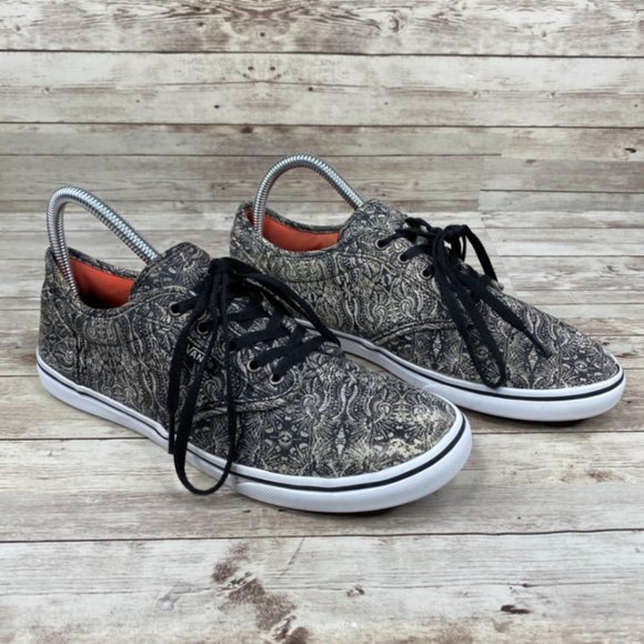 Vans Shoes - Vans Black Paisley Off The Wall Sneaker 8.5